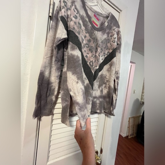 Lillypad Boutique style Textured Long sleeve Shirt - Picture 4 of 12